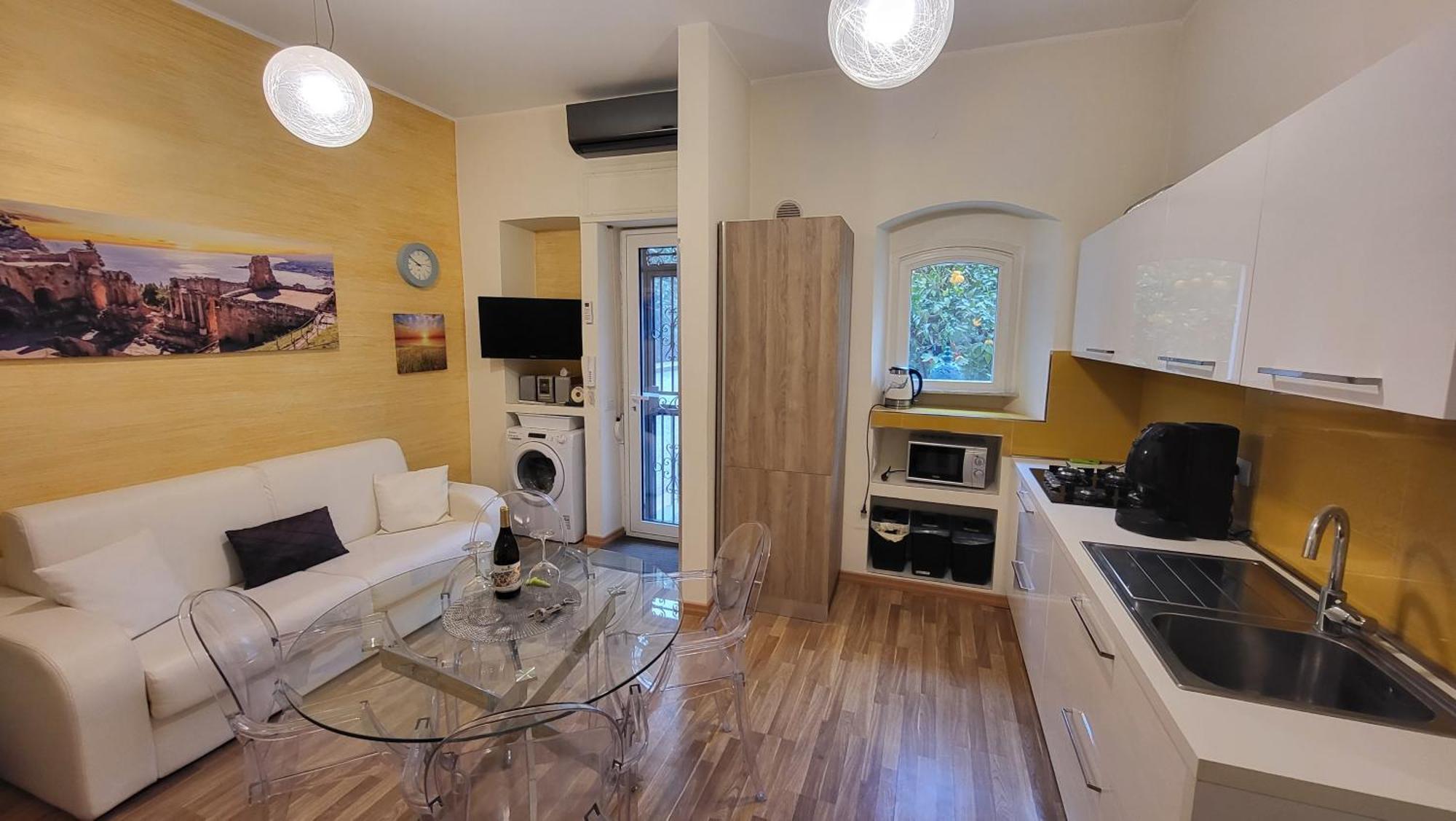 I Due Grifoni Apartments タオルミーナ エクステリア 写真